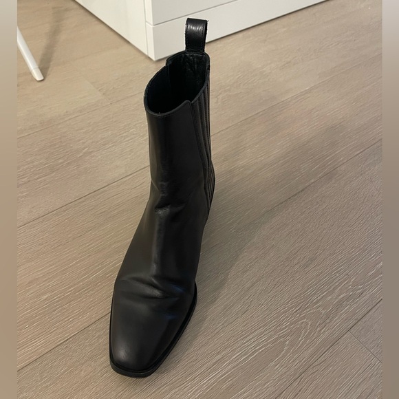 Aeyde Neil leather Chelsea boot - Picture 4 of 11